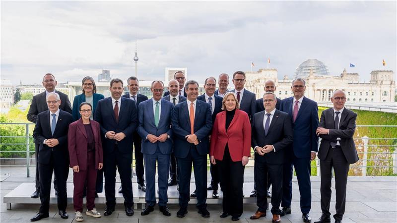 Führungskräfte: Wirtschaftserfolg hängt auch an Demokratie Kürzlich berieten die Spitzen der Koalition mit Vertretern von Verbänden über anstehende Reformen. (Archivbild)