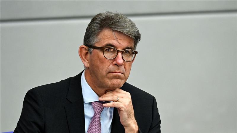 Kulturstaatsminister Weimer lässt den Vorwurf „einseitiger Eingriffe“ zurückweisen. (Archivbild)