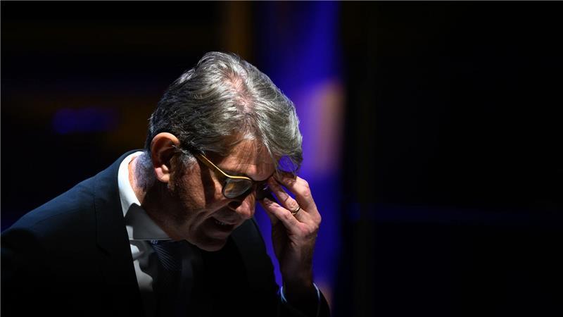 Kulturstaatsminister Wolfram Weimer musste sich im Leipziger Gewandhaus auch Buhrufe und Kritik anhören. 