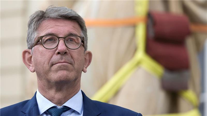 Weimer drängt Netflix und Co zu Investitionen in Deutschland Kulturstaatsminister Wolfram Weimer sorgt sich um die deutsche Filmwirtschaft. (Archivbild)