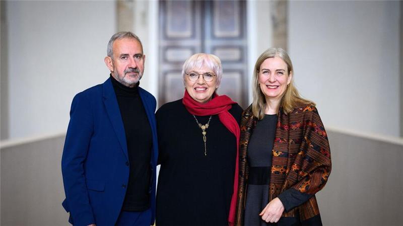 Grünes Licht für Reform der Preußenstiftung Kulturstaatsministerin Claudia Roth, der scheidende SPK-Präsident Hermann Parzinger und die designierte SPK-Präsidentin Marion Ackermann sind erleichtert über den Beschluss der Reform.