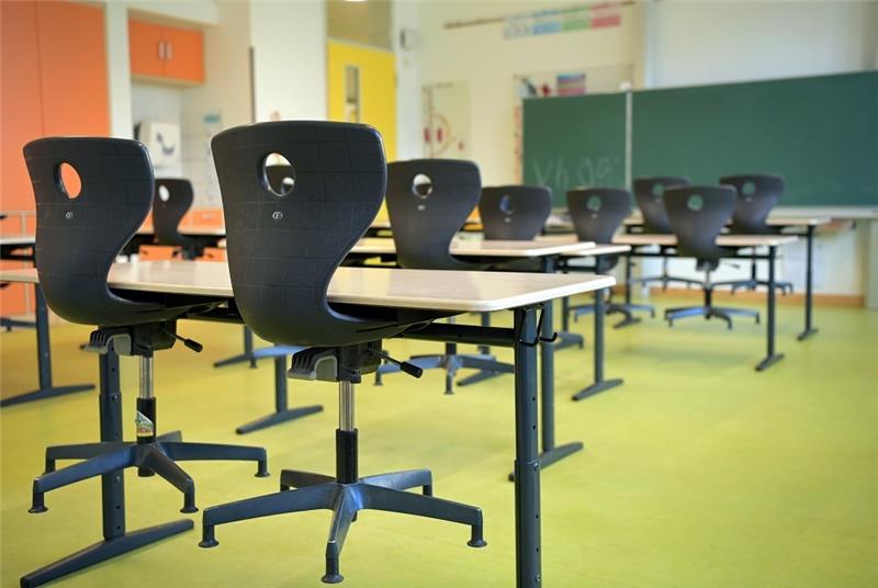 Kultusminister Tonne will an diesem Montag (9 Uhr) ein "Lehrkräfte-Gewinnungspaket" vorstellen, mit dessen Hilfe mehr Personal an die niedersächsischen Schulen geholt werden soll. Foto: dpa
