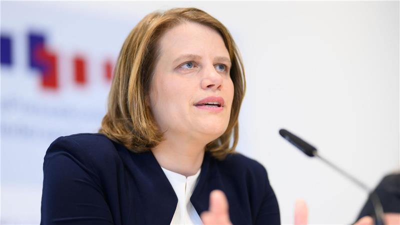 Kultusministerin Hamburg will, dass jede Schülerin und jeder Schüler einen guten Schulabschluss schaffen kann. (Archivbild)