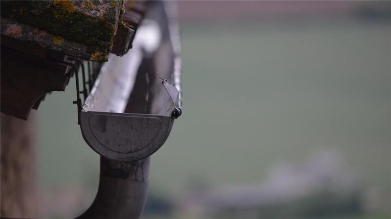 Einbrüche: Reiche Beute in Fredenbeck – Alarmierende Serie in Stade Kupferdiebe montierten mehr als 70 Meter Dachrinne in Horneburg und Harsefeld ab. (Symbol)
