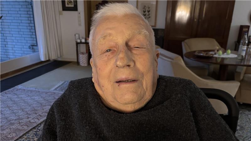 „Hungrig, dreckig und verwanzt“: Stader erzählt seine Fluchtgeschichte Kurd von Ziegner ist als Kind aus Westpreußen nach Niedersachsen geflohen und hat seine Erinnerungen zu Papier gebracht. Seit 1978 lebt er in Stade.