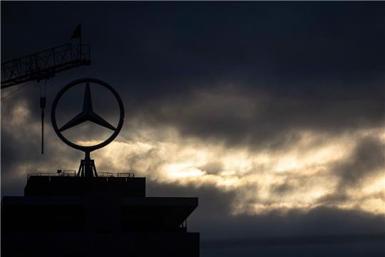 Kursverluste wegen des Dieselskandals: Prozessauftakt gegen Mercedes in Stuttgart.