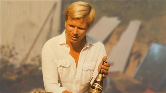 Kurt-Werner Wichmann war blond, smart und wohl auch ein Serienmörder. Eine hochkrätig besetztes privates Ermittlungsteam vermutet: Er war auch im Kreis Stade aktiv.