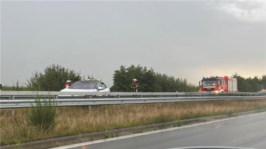Kurz nach 9 Uhr wurde die A26 in Fahrtrichtung Stade gesperrt.