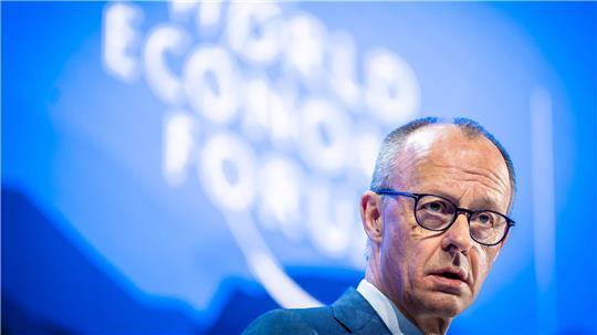 Kuscheln war gestern: Der Kanzler stellt die Europäer auf eine harte neue Weltordnung ein, in der es gilt, sich zu behaupten.