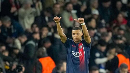 Kylian Mbappé soll einen Vertrag bei Real Madrid unterschrieben haben.