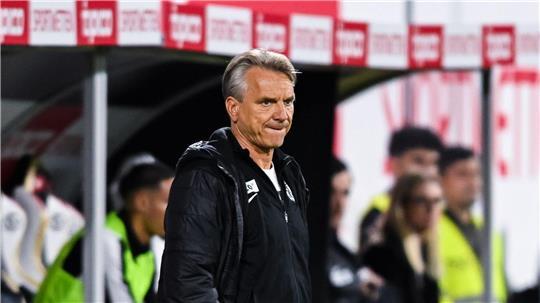 Lässt seine Zukunft offen: Elversbergs Trainer Horst Steffen
