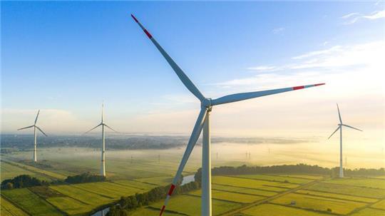 Land und Landkreis haben sich verpflichtet, mehr Windenergieflächen zu schaffen. Auch in Drochtersen sollen im neuen Raumordnungsprogramm mehr Flächen als Vorrangflächen ausgewiesen werden.