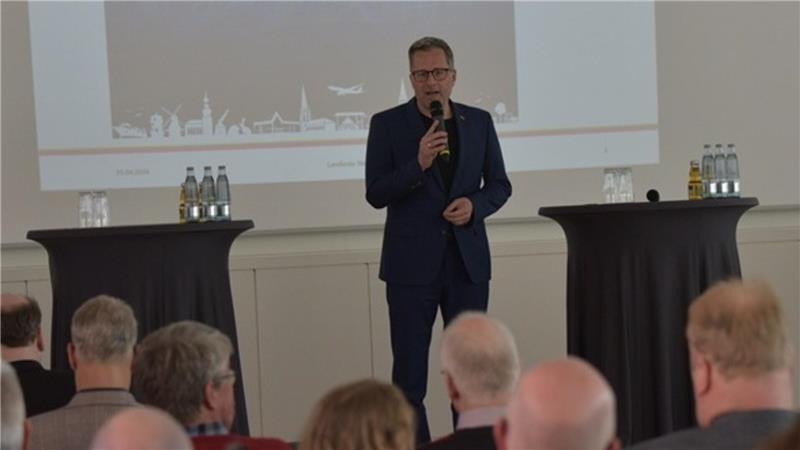 „Zukunftswerkstatt“: Vorträge und Diskussion zum Thema Raumordnung Landrat Kai Seefried moderiert die „Zukunftswerkstatt Landkreis Stade“ im Kreishaus am Sande. (Archivfoto)