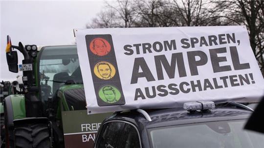 Landwirte machten ihrem Ärger auf der Straße Luft.