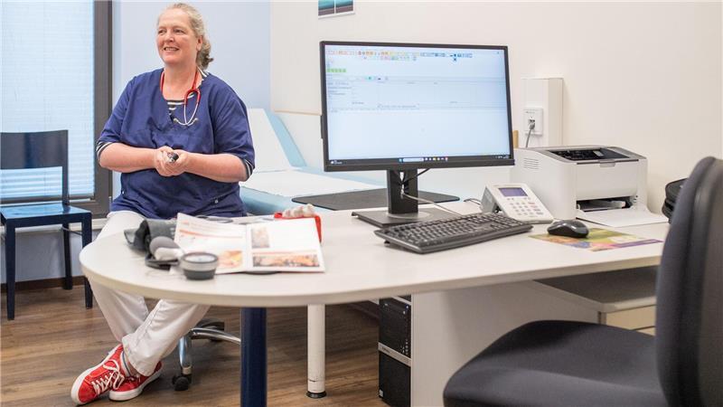 Lange Wartezeiten für Eltern und Kinder: Die Bremerhavener Kinderärztin Frauke Metz spricht von einer „extrem angespannten Versorgungslage“ in Bremerhaven.