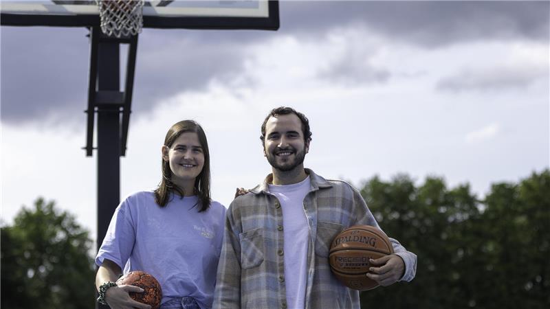 Lara Witt und Francesc Iturria eint mehr als die Liebe zum Sport.