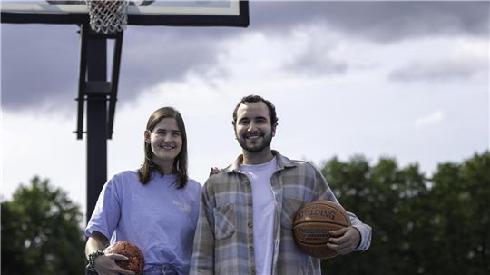 Lara Witt und Francesc Iturria eint mehr als die Liebe zum Sport.