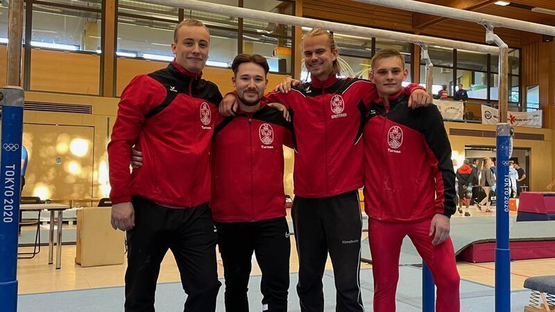 Lars Pätow, Patrick Bär, Finn Clostermann und Oleh Feshchenko (von links) holten Platz zwei.