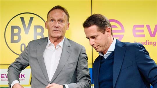 Mit viel Herzblut: Ricken will BVB in die Zukunft führen Lars Ricken (r) hat am 1. Mai die Nachfolge von Hans-Joachim Watzke als BVB-Sportchef angetreten.