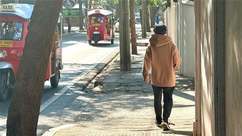 Thais in Pullover und Wolljacke: „Kältewelle“ in Bangkok Laut Experten sollen die kühlen Werte noch etwa zwei Wochen anhalten. (Foto aktuell)