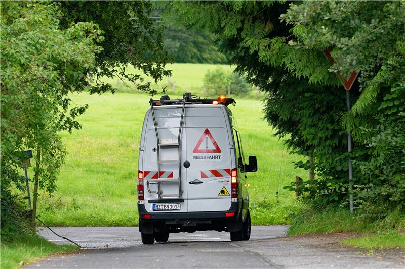 Behörde macht Jagd auf Funklöcher – Telekom in Stade reagiert Laut Zahlen der Bundesnetzagentur waren im April 2023 nur noch 2,6 Prozent der Fläche weiße Funkloch-Flecken. Foto: dpa