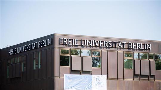 Laut der Universität ist nach derzeitiger Rechtslage eine Exmatrikulation von Studierenden aus Ordnungsgründen nicht möglich.