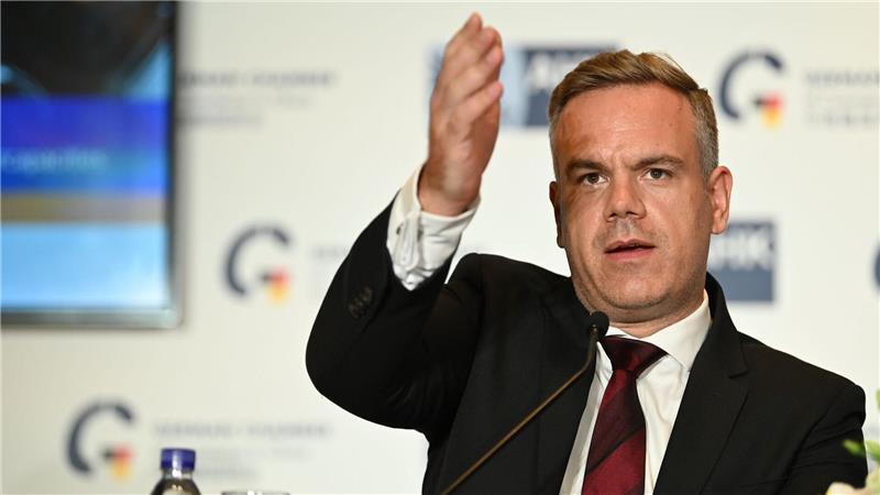 Laut der deutschen Auslandshandelskammer spüren deutsche Firmen in China Preisdruck. (Archivbild) 