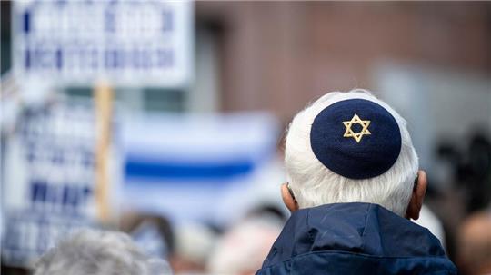 Laut der niedersächsischen Innenministerin gab es eine „deutliche Zunahme“ antisemitischer Straftaten. (Symbolbild) 