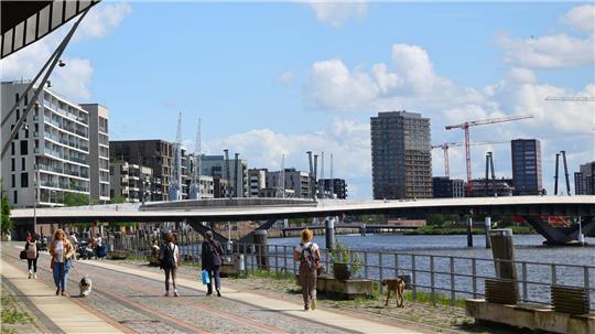 „Glücksatlas“: Wie es um die Lebensfreude bestellt ist Laut einer Umfrage sind Menschen in Hamburg am zufriedensten. (Symbolbild)