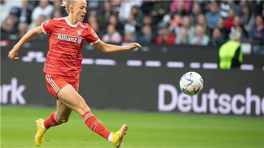 Lea Schüller erzielt einen Doppelpack. (Archivbild)