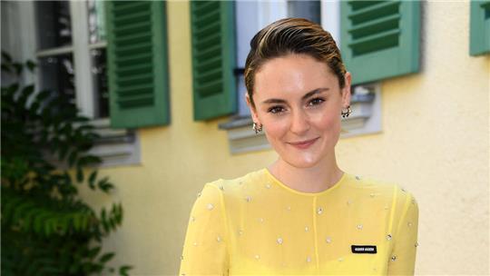 Lea van Acken ist ab dem 3. Januar in der ARD-Serie „Levi Strauss und der Stoff der Träume“ im Ersten zu sehen.