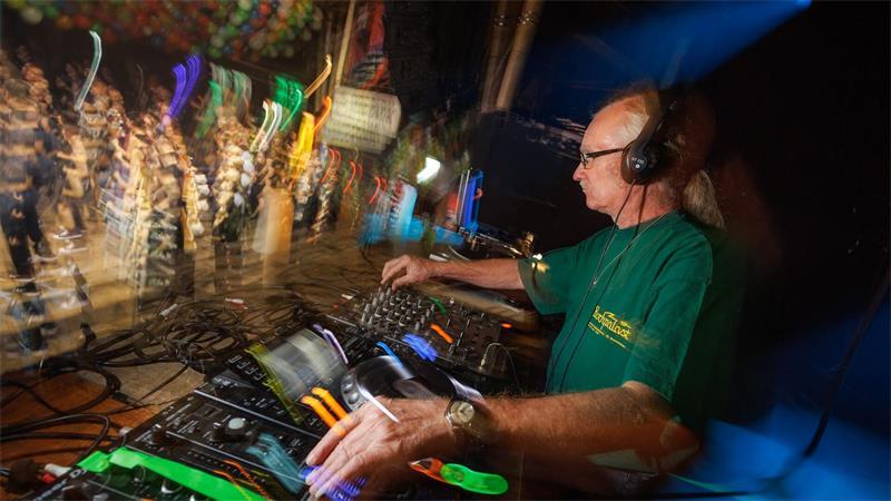 Einst Schauplatz der „Punker-Krawalle“: Hyde Park wird 50 Legt auch beim Jubiläum auf: DJ Tom Bullmann.