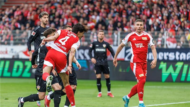 „Verrückt“: Union sichert Klassenverbleib mit Tor-Spektakel Leite köpfte zum 2:0 ein.