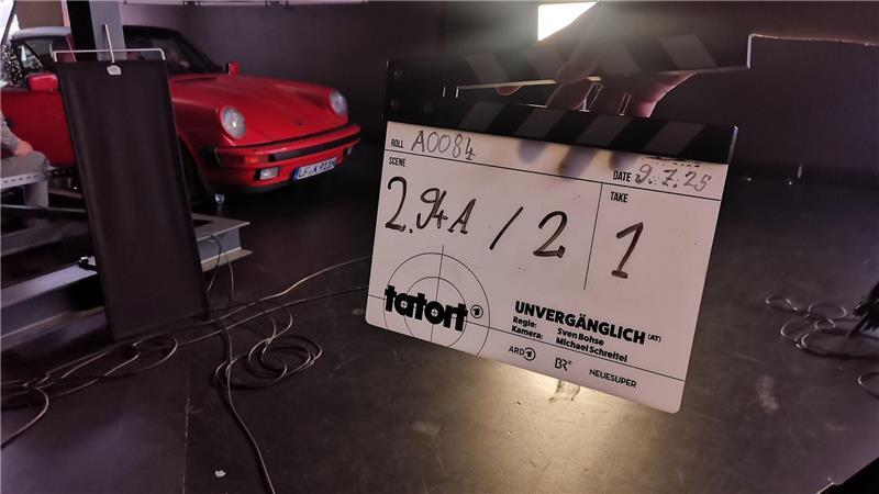 Letzte „Tatort“-Klappe für Leitmayr und Batic in München Leitmayrs roter Porsche kehrt zum Abschied zurück.