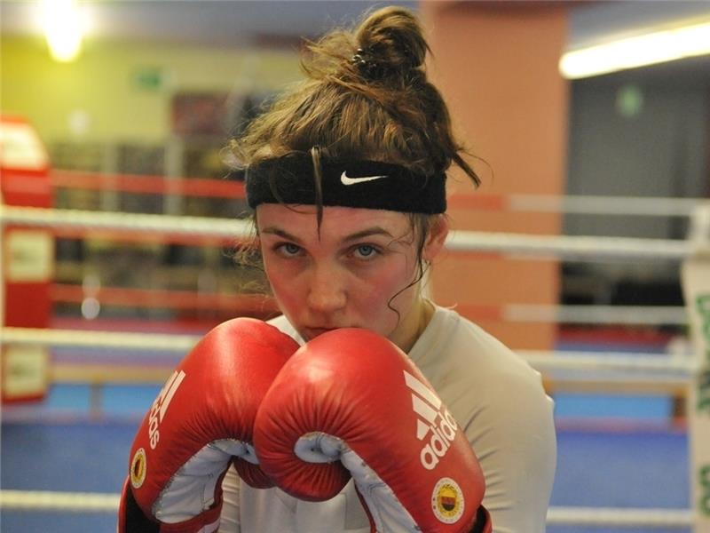 Lena Büchner kam 2013 zum Boxen. Sie kämpft in der Gewichtsklasse bis 60 Kilo. Foto: Scholz