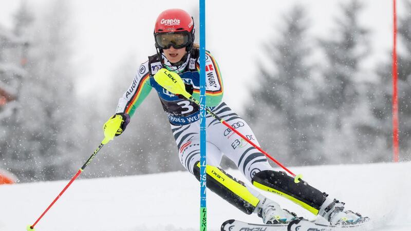 Alpin-Ass Dürr Zweite: „Perfekter Start ins neue Jahr“ Lena Dürr belegte beim Slalom in Kranjska Gora den zweiten Platz.