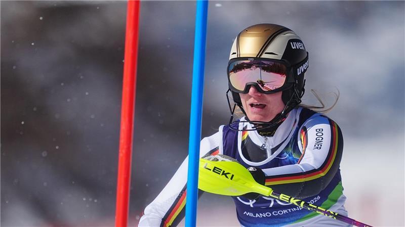 Lena Dürr schied im zweiten Durchgang nach weniger als zwei Sekunden aus.