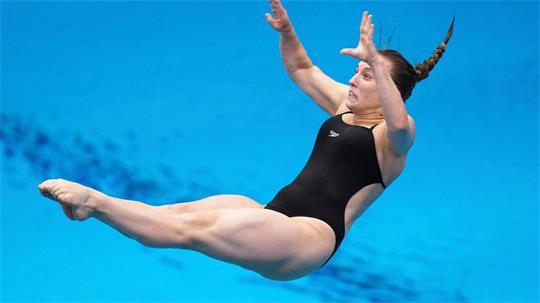 Lena Hentschel  gewinnt mit Synchron-Partner Luis Avila Sanchez gewinnt sie bei der EM Bronze.
