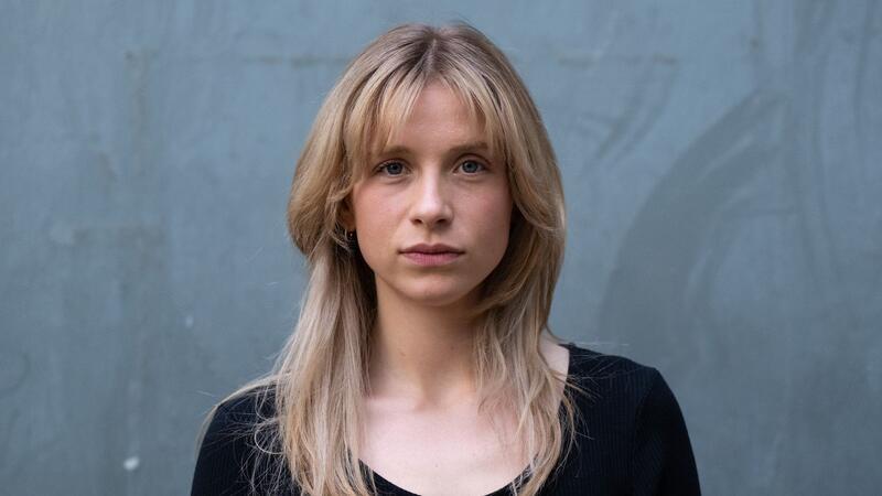 Lena Klenke: Habe Steffi Grafs tiefe Ruhe bewundert Lena Klenke hat sich in „Perfect Match“ in Steffi Graf verwandelt.