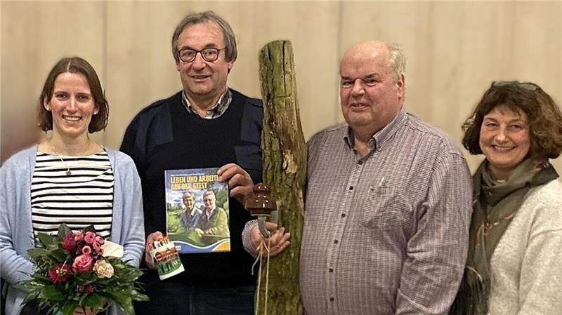Lena Nordhausen übernimmt von Gregor Paus. Die Bürgermeister von Brest, Johann Höft, und Kutenholz, Sandra Lemmermann, verabschiedeten den langjährigen Planer (von links).