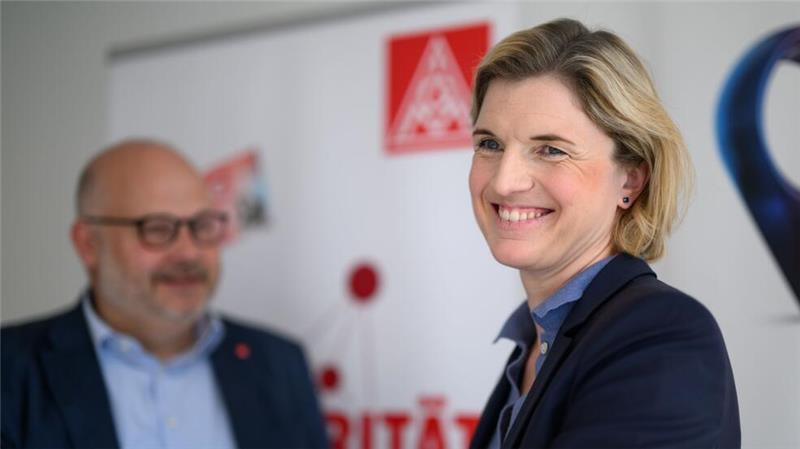 Lena Ströbele schlägt eine schrittweise Erhöhung der Löhne um 3,6 Prozent vor.