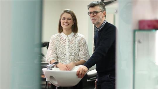 Lena Umland hat das Geschäft von ihrem Vater Dirk und ihrer Mutter Birte übernommen.