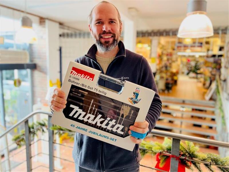 Last-Minute-Geschenke: Tipps für jeden Geldbeutel aus dem Landkreis Stade Lennart Herbst von Wehbers Mühle in Himmelpforten empfiehlt das Makita-Jubiläumsset zu Weihnachten - zum Preis von 29 Euro.