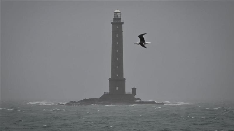 Leuchtturm von Gourys in Auderville. Sturm „Goretti“ sorgte vereinzelt für Sturmböen von bis zu 200 Kilometern pro Stunde.