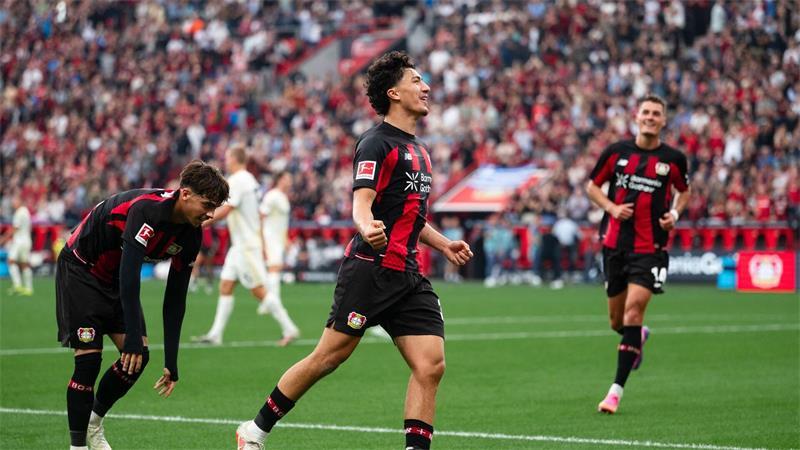 Leverkusens Ibrahim Maza jubelt über seinen Treffer zum 4:0. 
