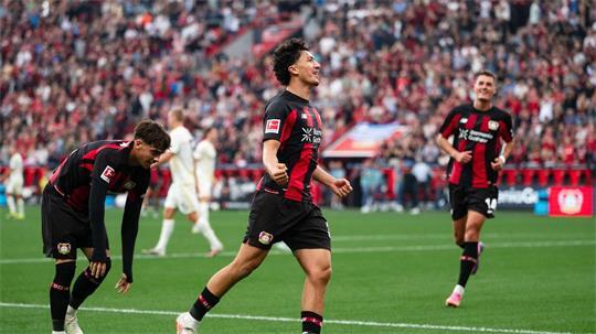 Leverkusens Ibrahim Maza jubelt über seinen Treffer zum 4:0. 