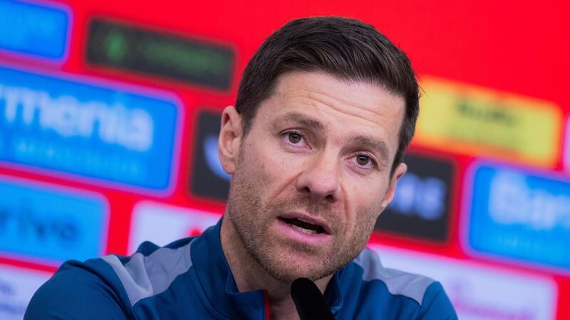 Bayern-Schreck und -Liebling: „Nichts Neues“ bei Alonso Leverkusens Trainer Xabi Alonso begann die Pressekonferenz direkt mit einem Appell an die Medien.