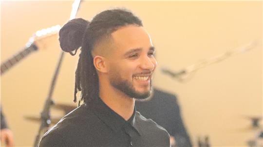 Liam Giwah wird zum zweiten Mal hintereinander Spieler des Jahres bei D/A.