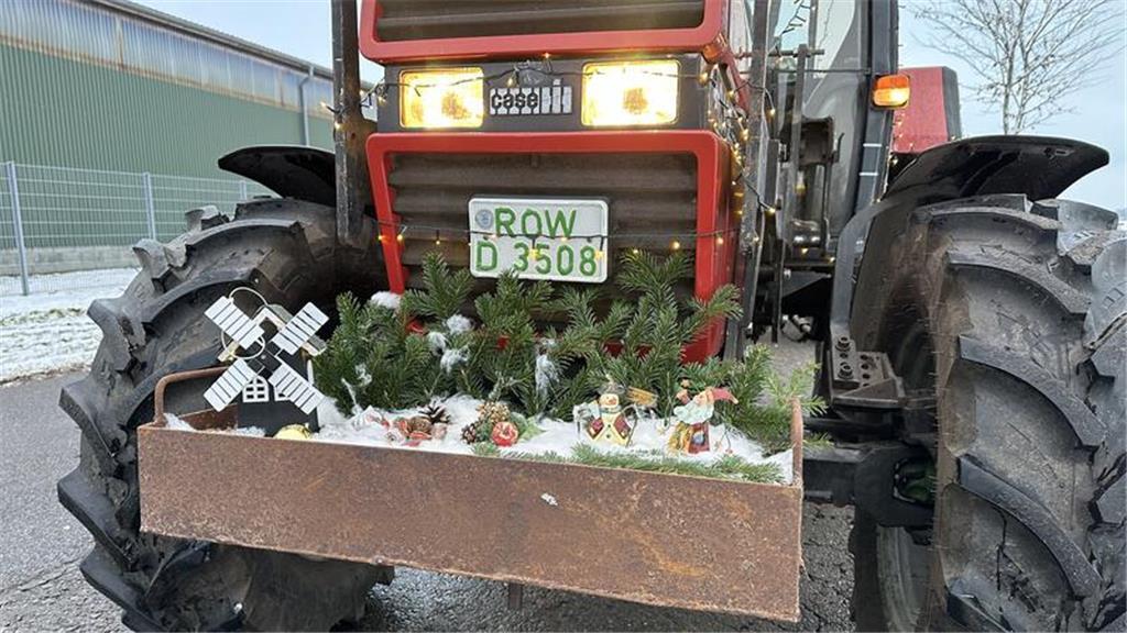 Lichterfahrt durch ein Winterwunderland auf der Geest.