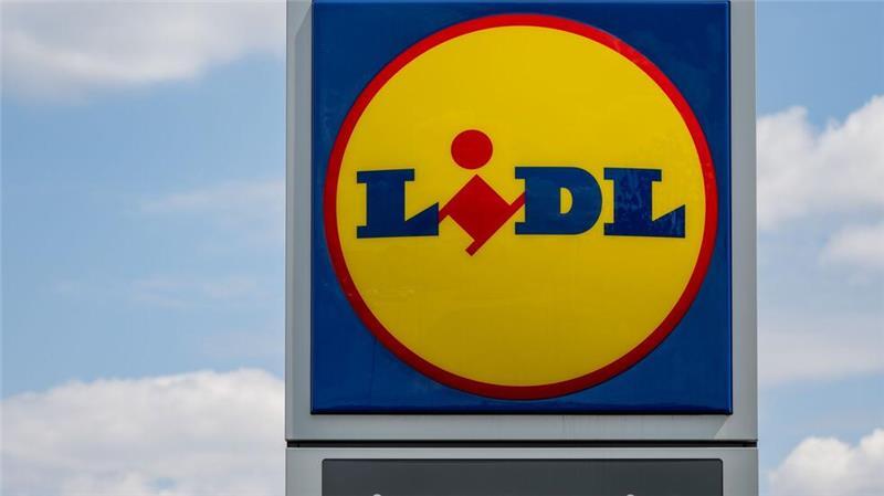 Lidl verzeichnete 2023 den höchsten Umsatz bei den Lebensmittel-Discountern in Deutschland. Im Bereich Non-Food haben die Lebensmittel-Discounter zuletzt weniger umgesetzt.